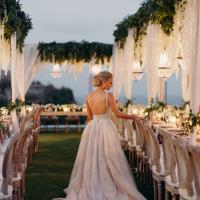 Hannah & Garth, Bali - The Ungasan Clifftop Resort