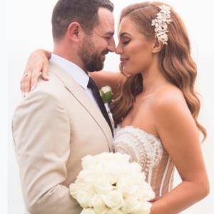 Can You Feel The Love - Marianne & Charlie's Wedding3