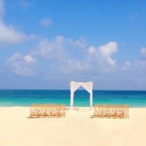 Destination Weddings at Ceremony Location - Waimanalo Beach, Hawaii - Oahu
